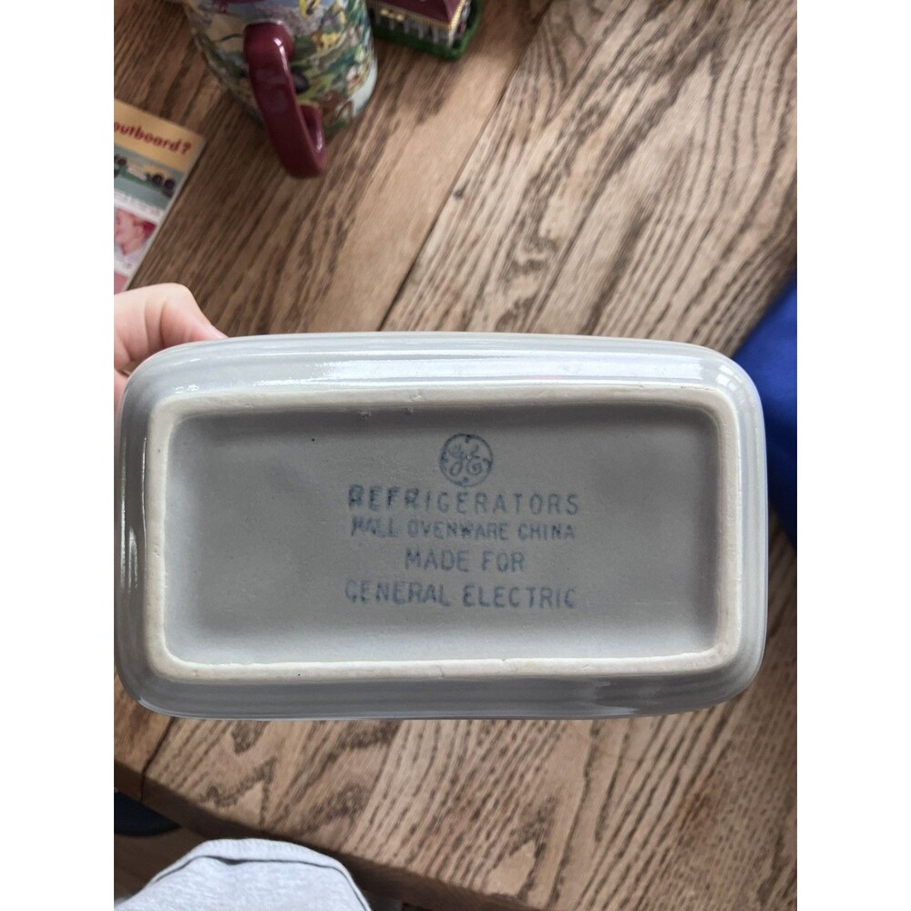 GE Refrigerators Hall Ovenware Yellow Interior Ceramic Dish Gray NO LID
